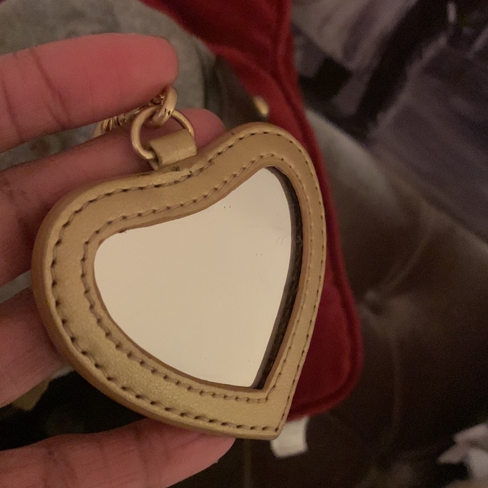 THIS!…Y2K Juicy Couture handbag Gorgeous 🥳🥳❌ - Picture 9 of 14